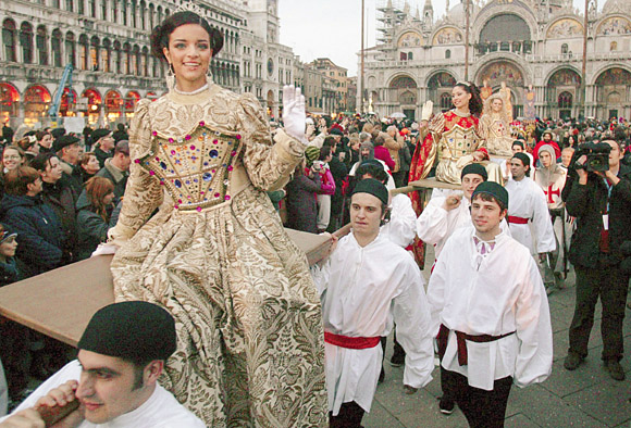 Венецианский карнавал (Вена-Венеция-Рим-Ватикан-Флоренция-Зальцбург)