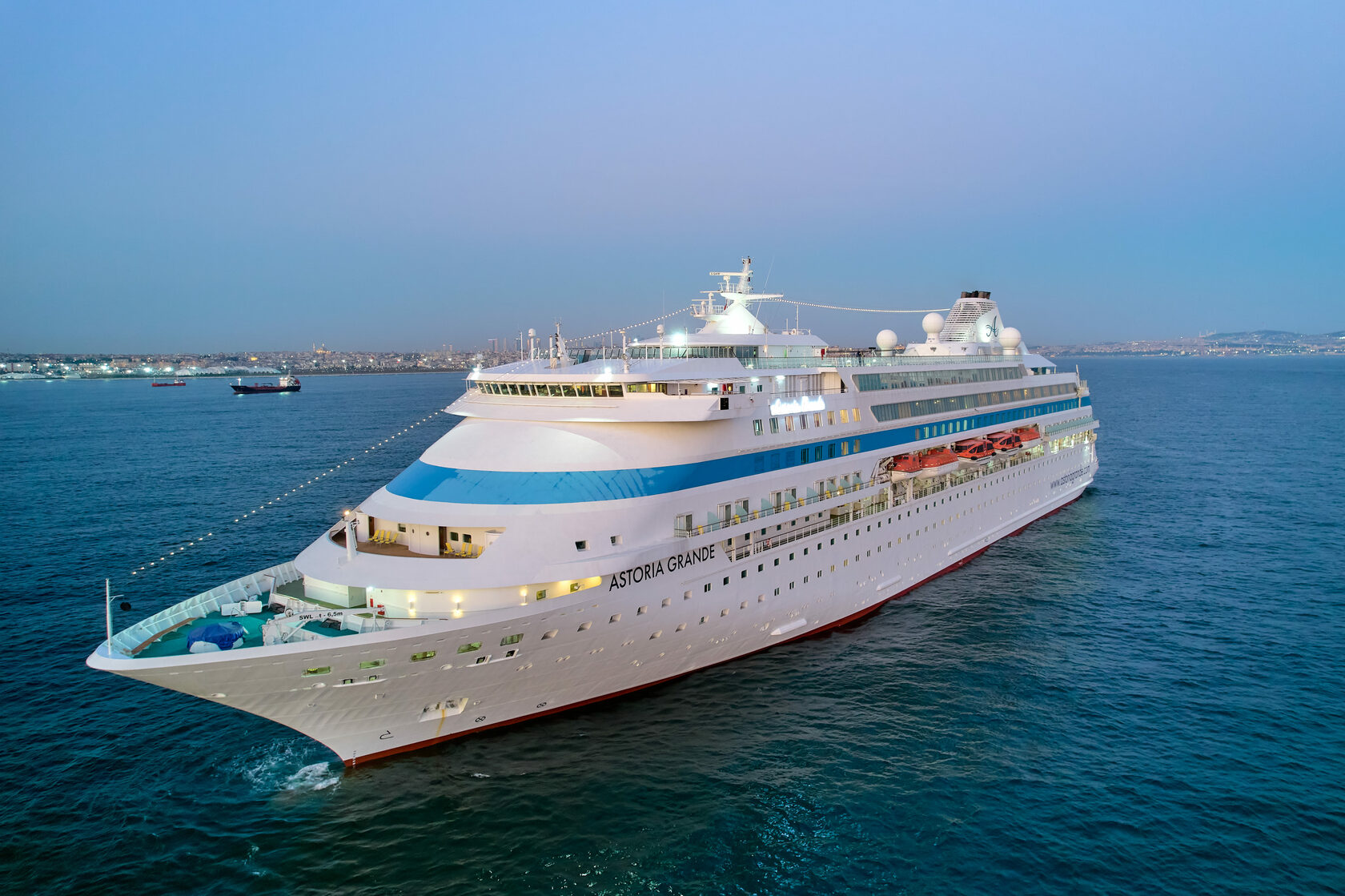 Круизы из Сочи Astoria Grande