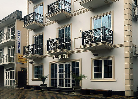 Отель «Рич»
